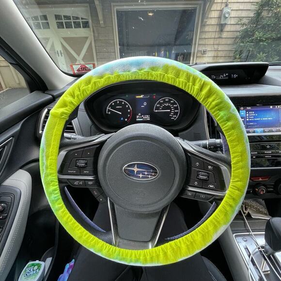 handmade tie dyed steering wheel cover for car reversible - Picture 2 of 8